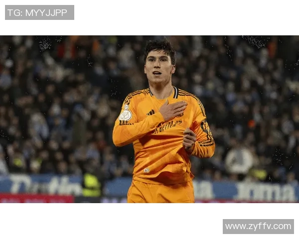 22岁足球明星崭露头角引发全球关注未来发展备受期待