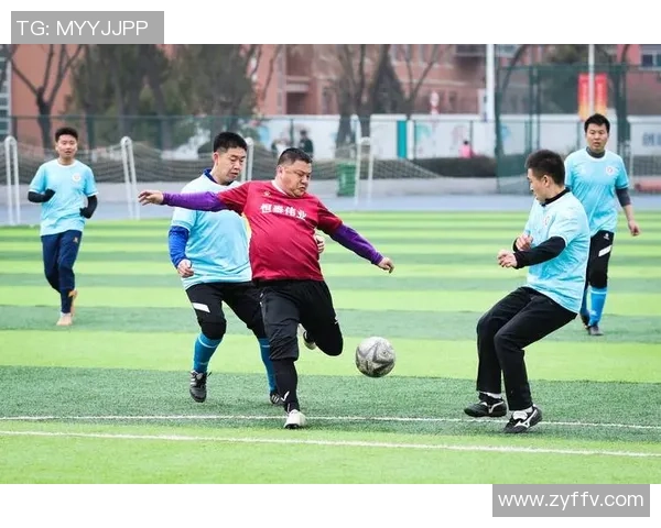 即将落幕的足球明星们如何在绿茵场上书写最后的辉煌篇章